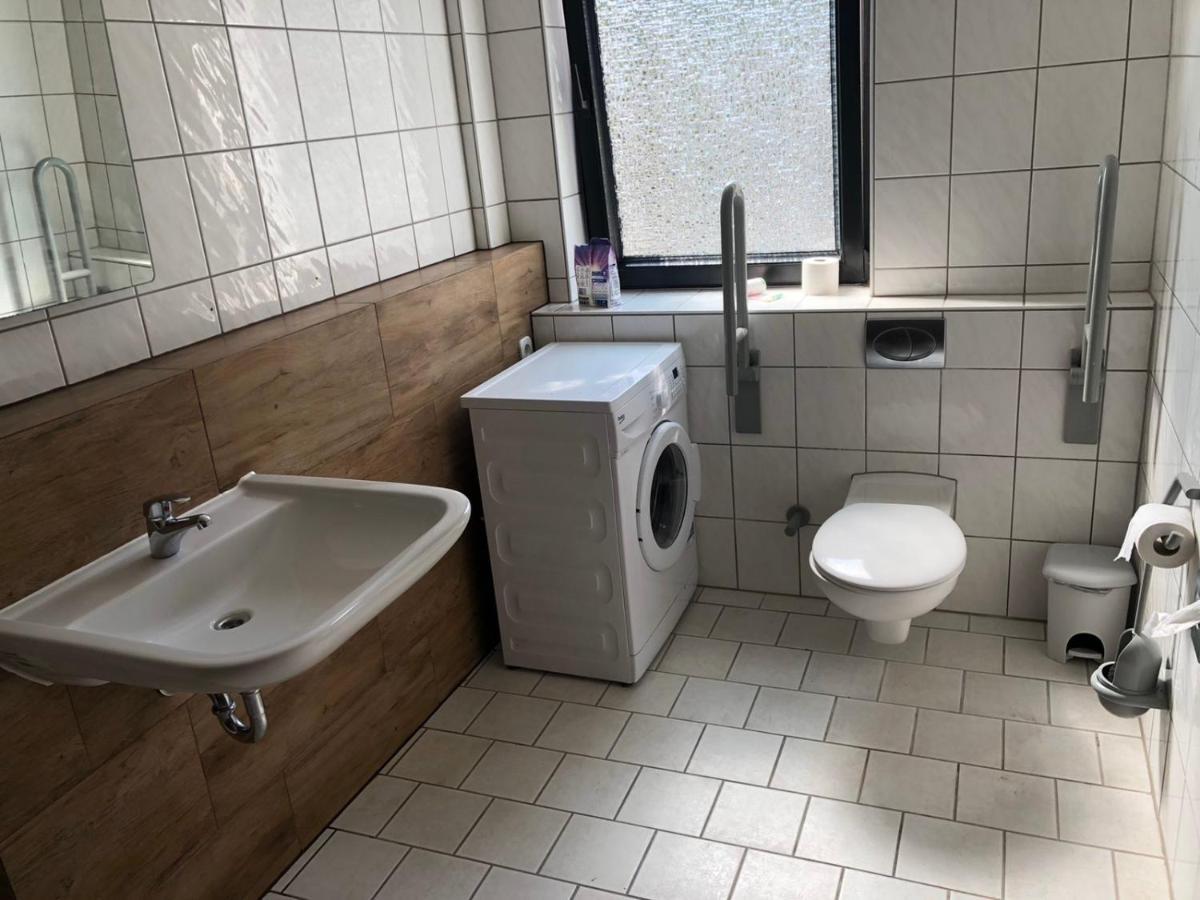 Monteurzimmer Thalfried Ruhla Esterno foto
